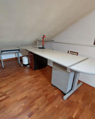Scrivania ufficio angolare bianca