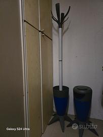 appendiabiti e portaombrelli di design