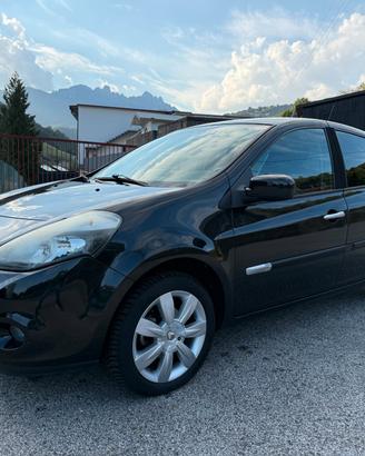 Renault Clio 1.2 16V 5 porte Confort 75cv