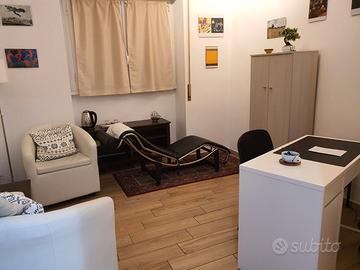 Stanza uso studio roma metro libia