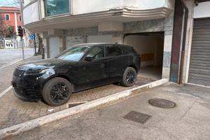 Garage con posto auto