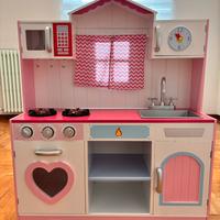 Cucina giocattolo