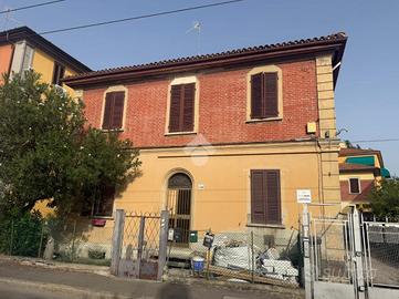 2 LOCALI A BOLOGNA