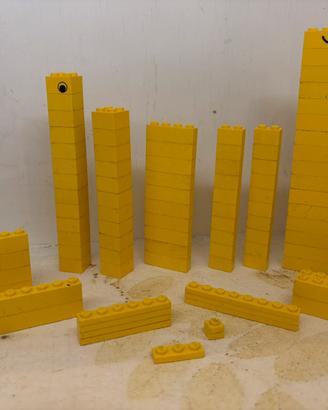 Lego - Lotto di 98 pezzi gialli