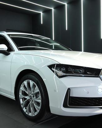 SKODA SUPERB WAGON 2.0 TDI STYLE 150 CV
