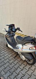 Kymco Dink 200 scooter