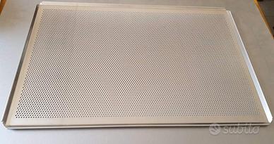 TEGLIE DA FORNO FORATE  PER FORNI VENTILATI 