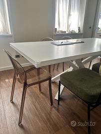 tavolo in legno bianco di design