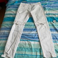 Pantaloni nianchi pull and bear