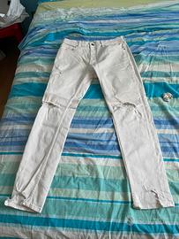 Pantaloni nianchi pull and bear