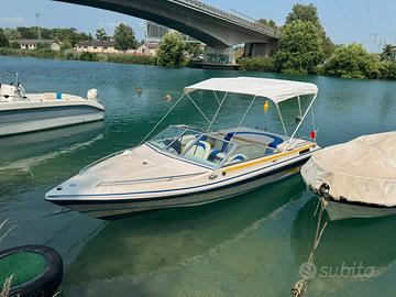 Barca a motore Glastron EFB Volvo Penta 120 hp