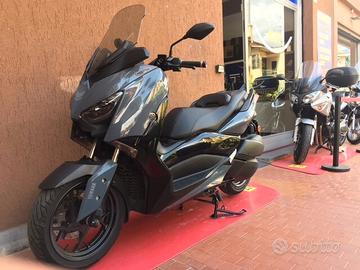 Yamaha X-Max 300 TECH MAX ABS