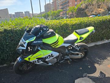 cbr 1000rr 2004 uso pista