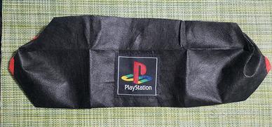 Cover per console Playstation colore nero e rosso