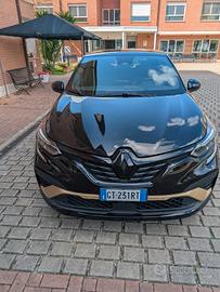 Renault captur nera metallizzata profilata ottone