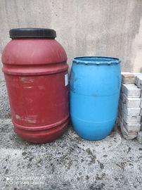 bidoni di plastica 