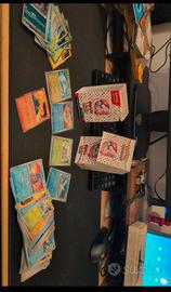 Lotto 123 Carte Pokémon 151 – Holo, Reverse, Comun