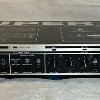 Crossover elettronico Behringer