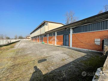 CAPANNONE A MONTIRONE