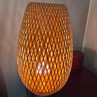 Lampada bambú