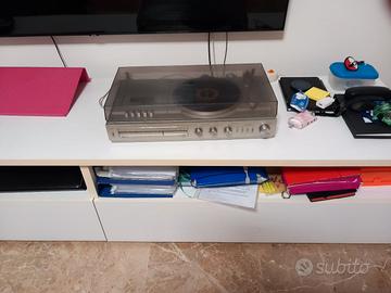 giradischi completo di cassetta e 2 casse.