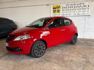 Lancia Ypsilon III 1.0 firefly HYBRID 5 Posti