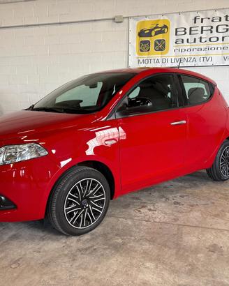 Lancia Ypsilon III 1.0 firefly HYBRID 5 Posti