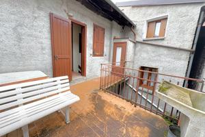 CASA SEMINDIPENDENTE A PASPARDO