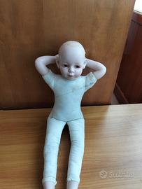 Bambola in porcellana bisquit da vestire 