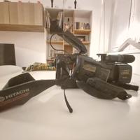 Videocamera Hitachi VM-S83E