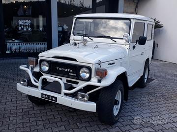 Toyota Land Cruiser BJ42