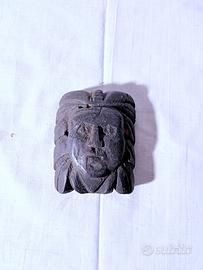 Volto indiano d'America intagliato a mano