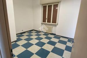 NEGOZIO A COSTA DI MEZZATE