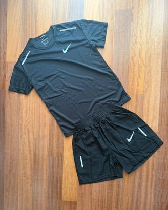 Completo nero Nike donna taglia M