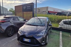 Toyota Yaris Ibrida