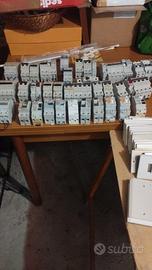 lotto materiale elettrico 