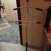 Servomuto appendiabiti 