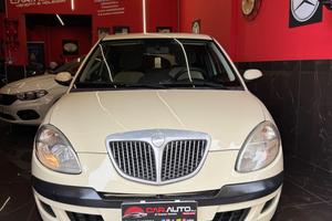 Lancia Ypsilon 1.2 Oro