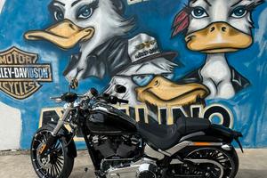 Harley-davidson Softail Breakout MY2025 VIVID BLAC