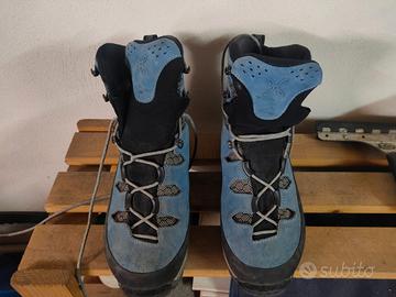 Scarponi da montagna