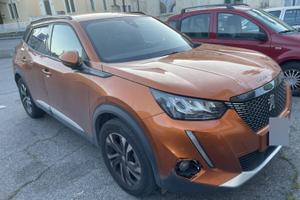 Peugeot 2008 2 serie 1200 autom.benz.45000Km-2021