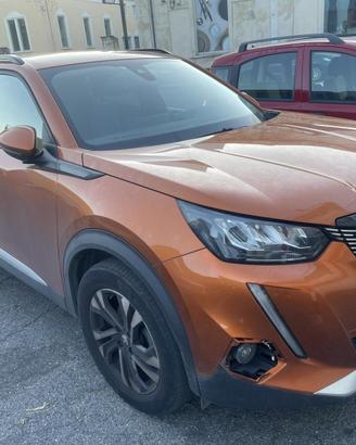Peugeot 2008 2 serie 1200 autom.benz.45000Km-2021