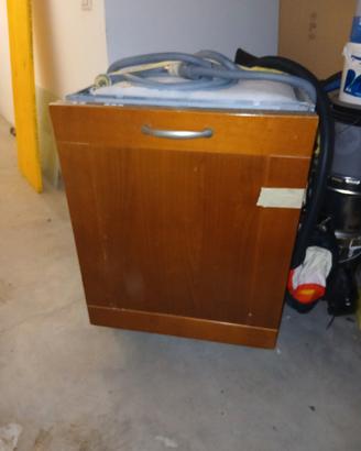 LAVASTOVIGLIE HOTPOINT ARISTON