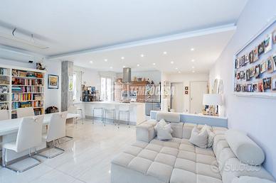 Appartamento a Verona Via Ugo Sesini 5 locali