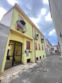 Selargius, Via Varese, trivano in minicondominio