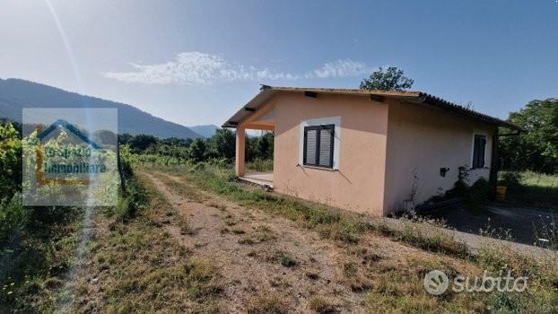 Piglio, rustico con terreno pianeggiante