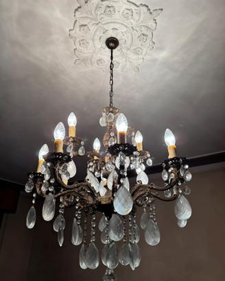 Lampadario in stile antico
