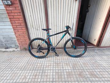 MTB Rock rider 8.1