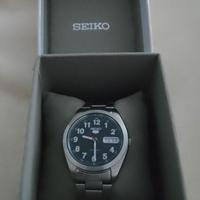 Seiko 5 Field