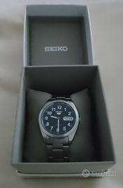 Seiko 5 Field